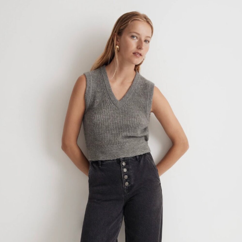 Madewell Fineloft Shrunken Sweater Vest in Gray